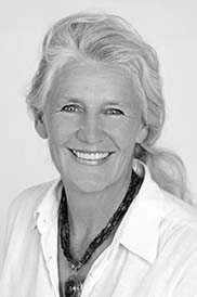 Michele Hemingway Business Broker Aust / NZ Mandanex Capital